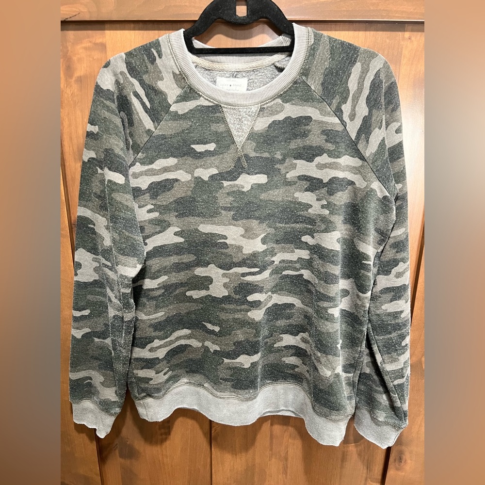Lucky Brand Worn In/Vintage Feel Camo Sweatshirt Size Medium